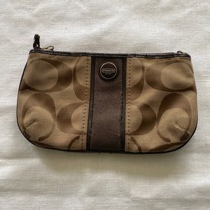 Used Coach clutch